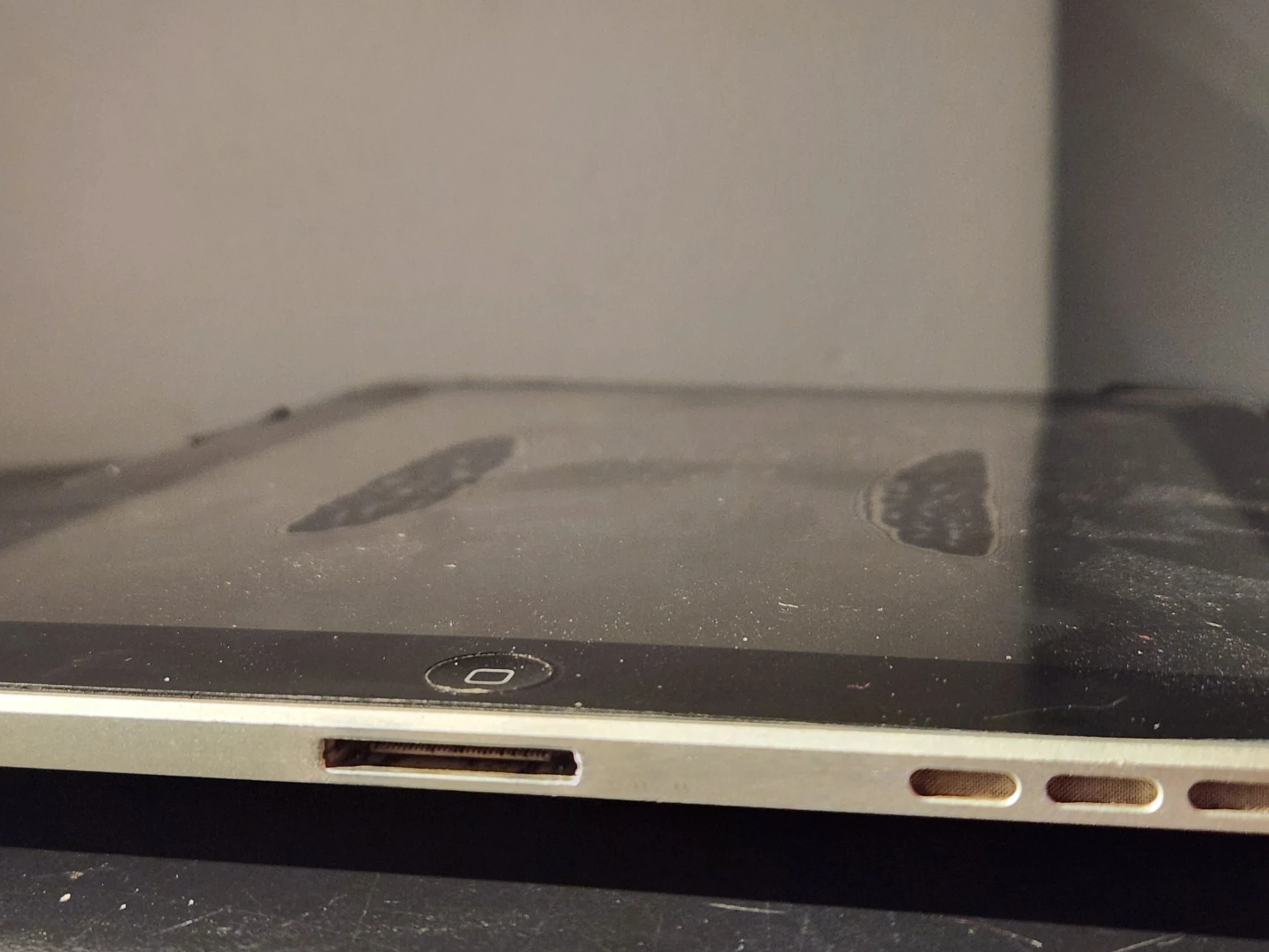 Apple iPad 1st Generation 32GB not working - photo 5