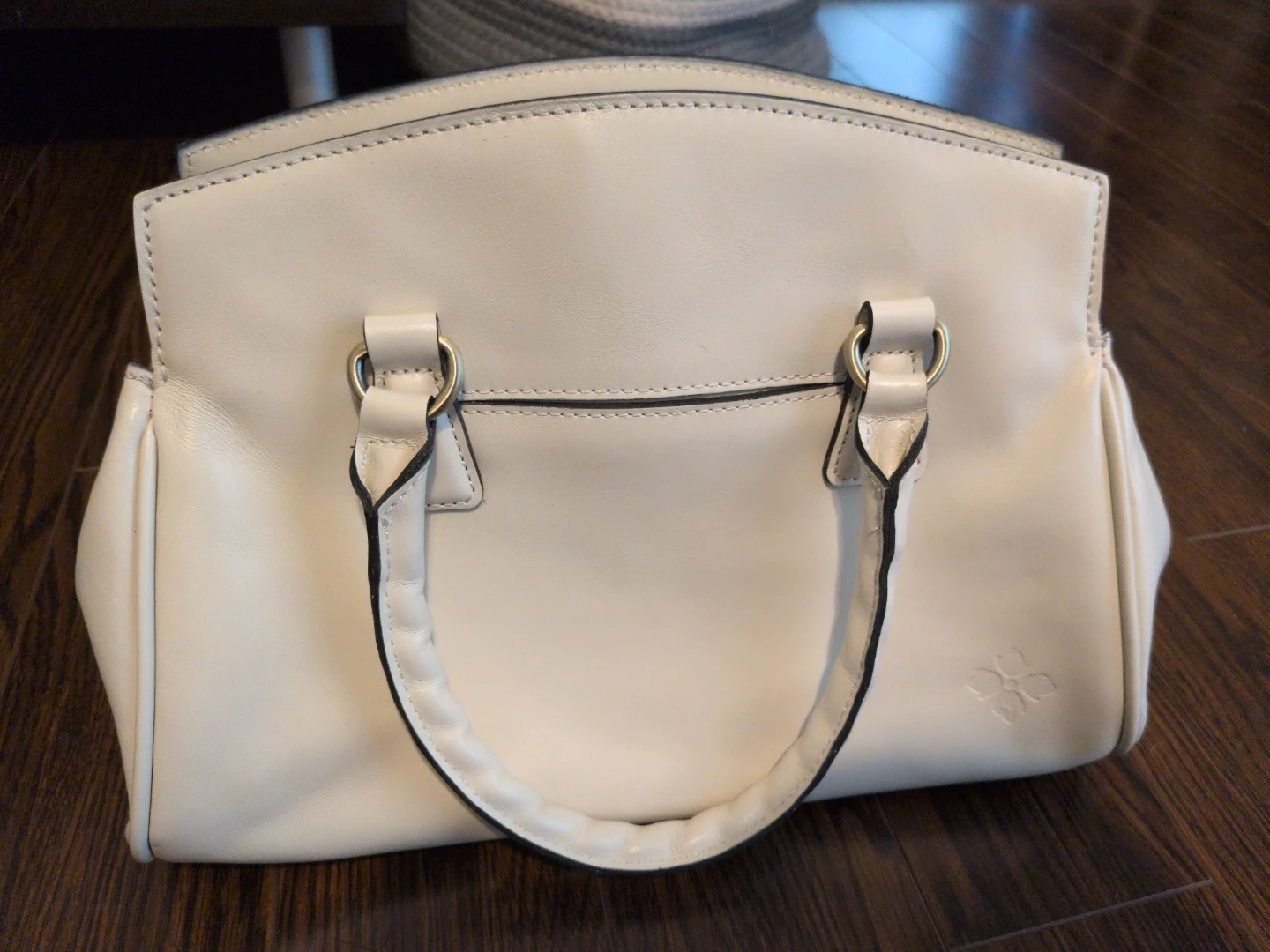 Patricia Nash White Leather Handbag