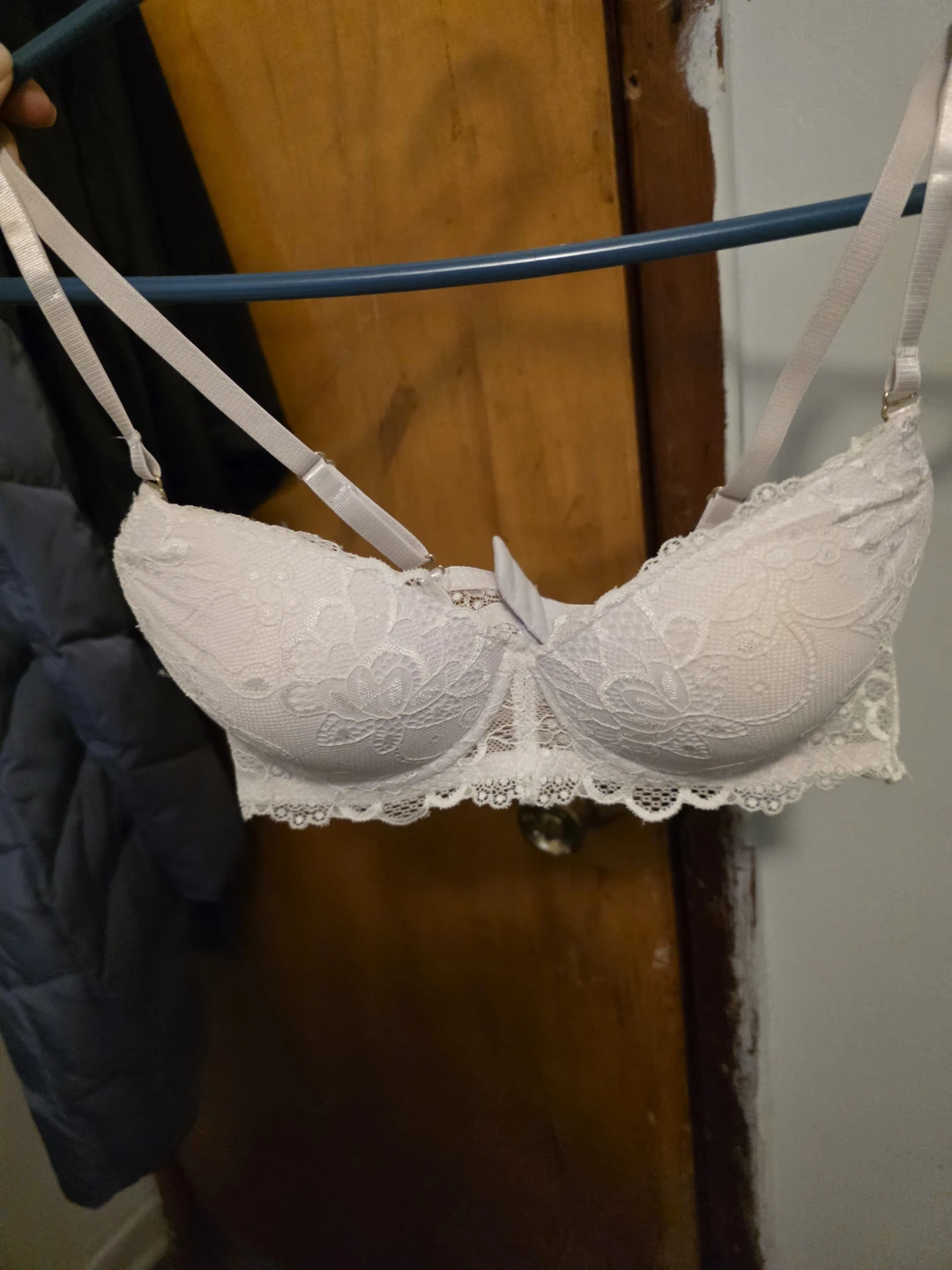 Jessica Simpson white lace bra 34A - photo 2