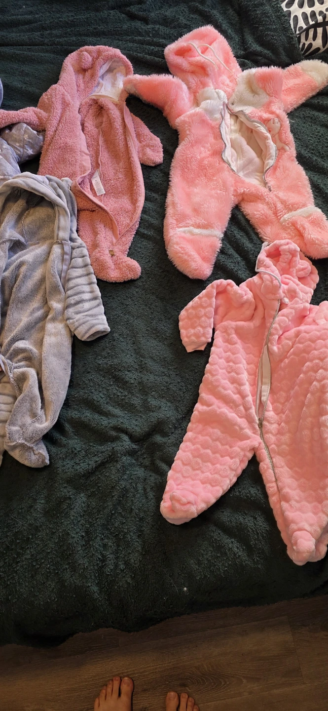 Assorted Baby Snowsuits and Baby Bundle (Newborn to 6–9 Months) - photo 2