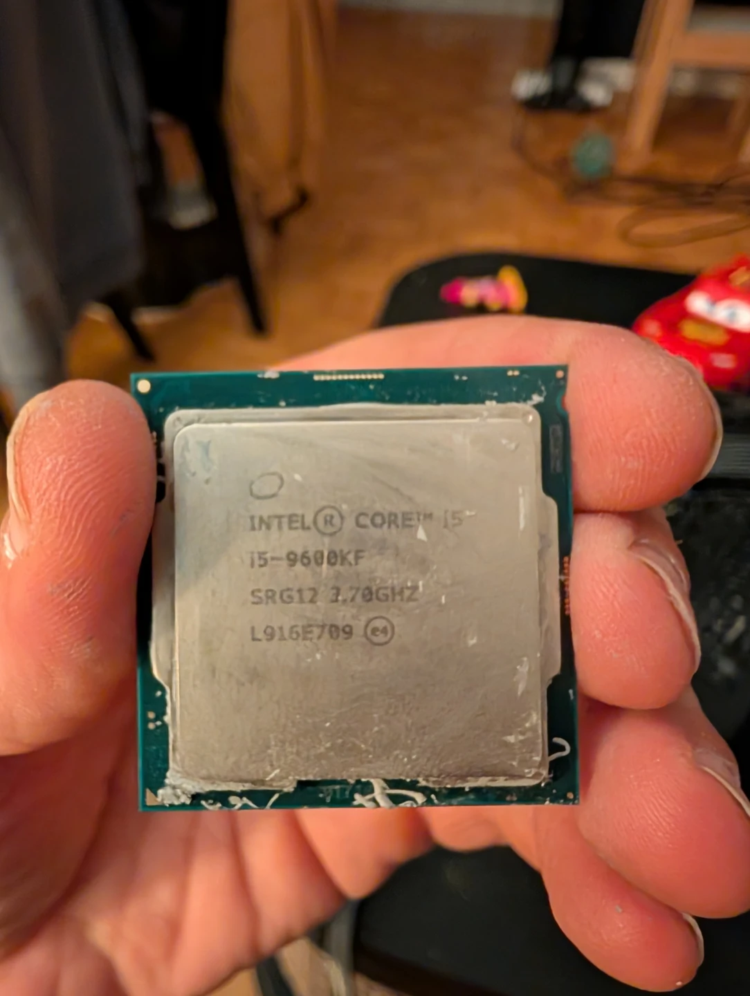 Intel Core i5-9600KF Processor