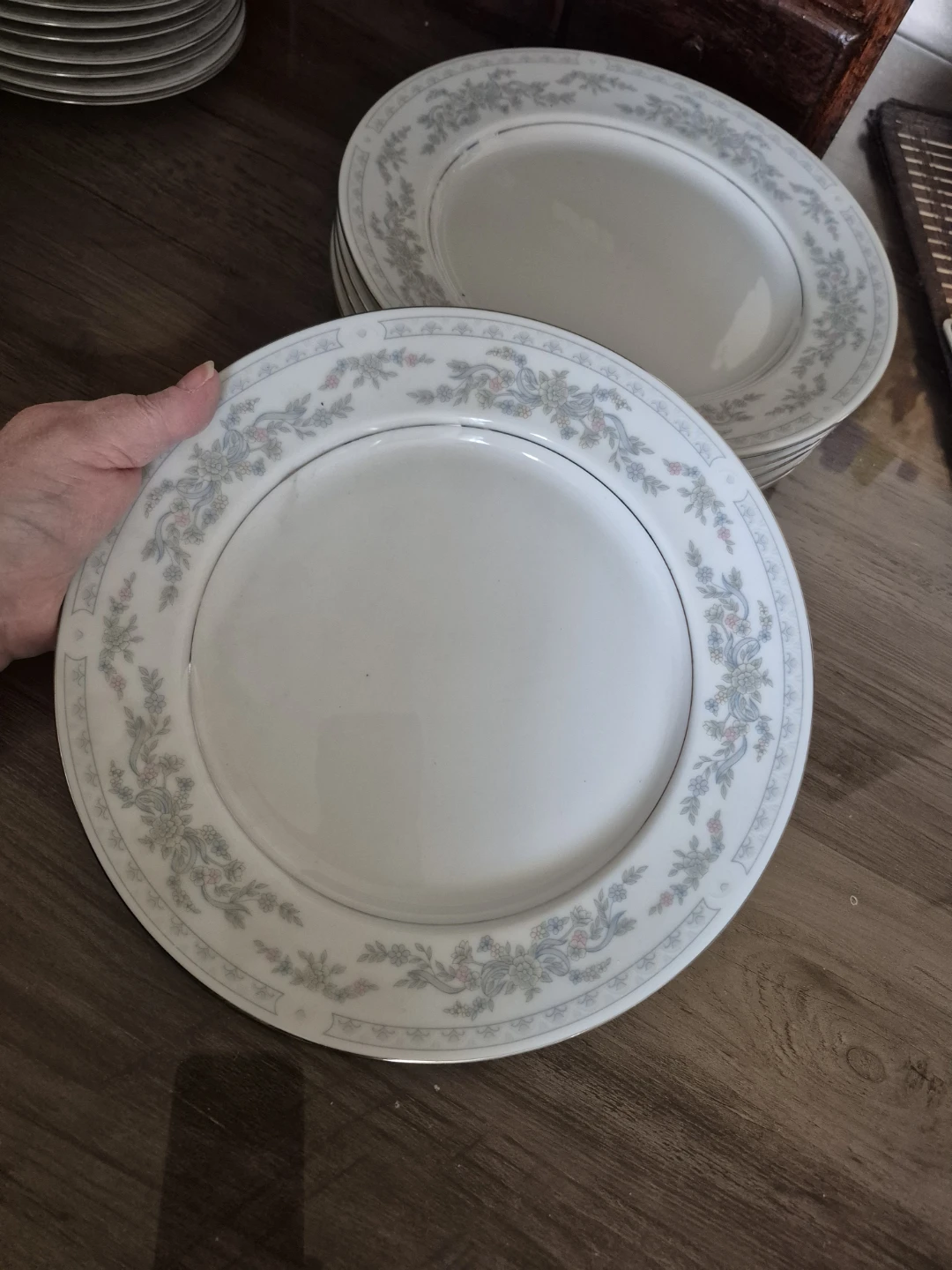 Fine China, never used  Somerset by Excel China Dinnerware Set - photo 5