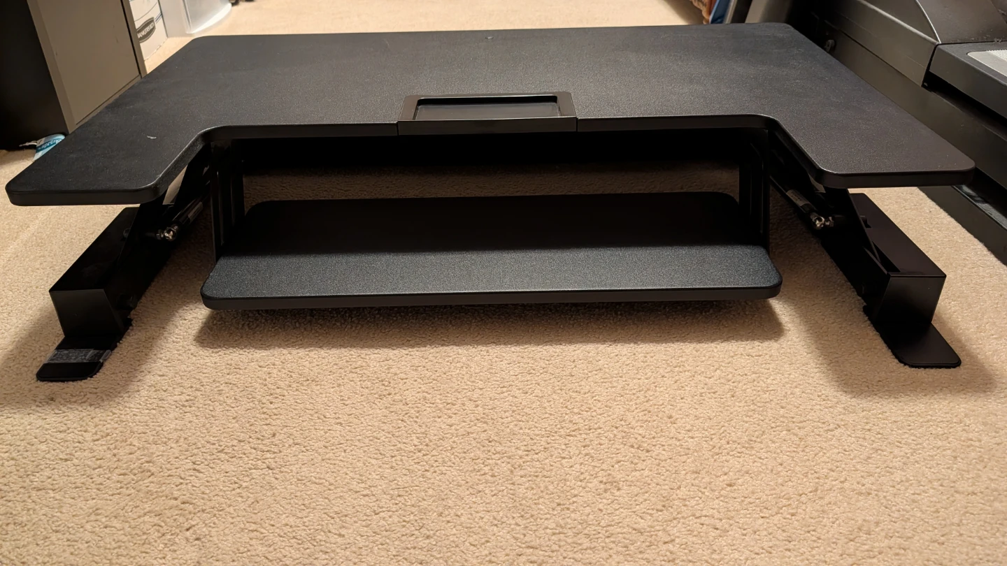 Portable sit stand desk