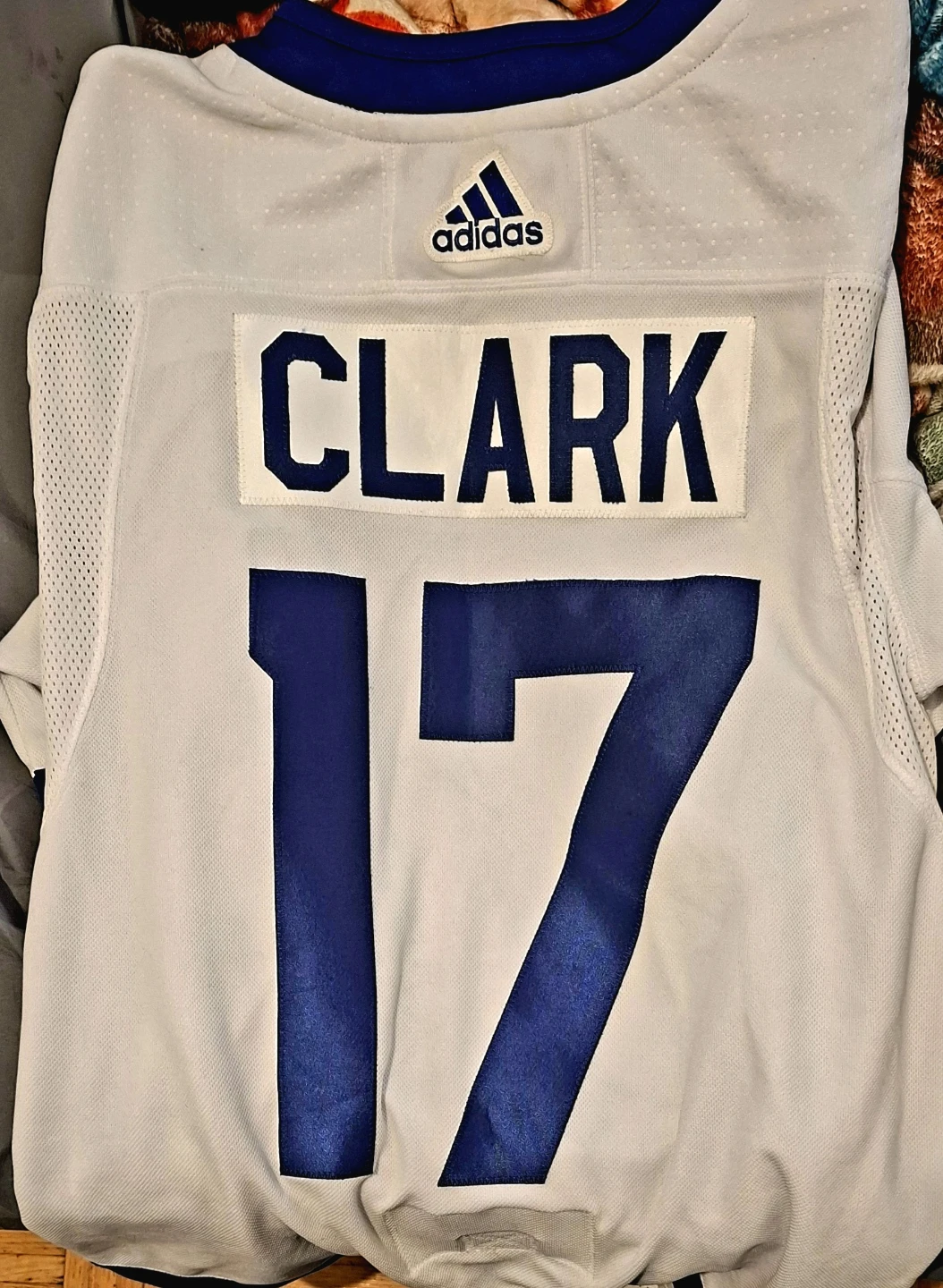 Signed Toronto Maple Leafs Adidas Jersey "Wendel Clark #17" - photo 2