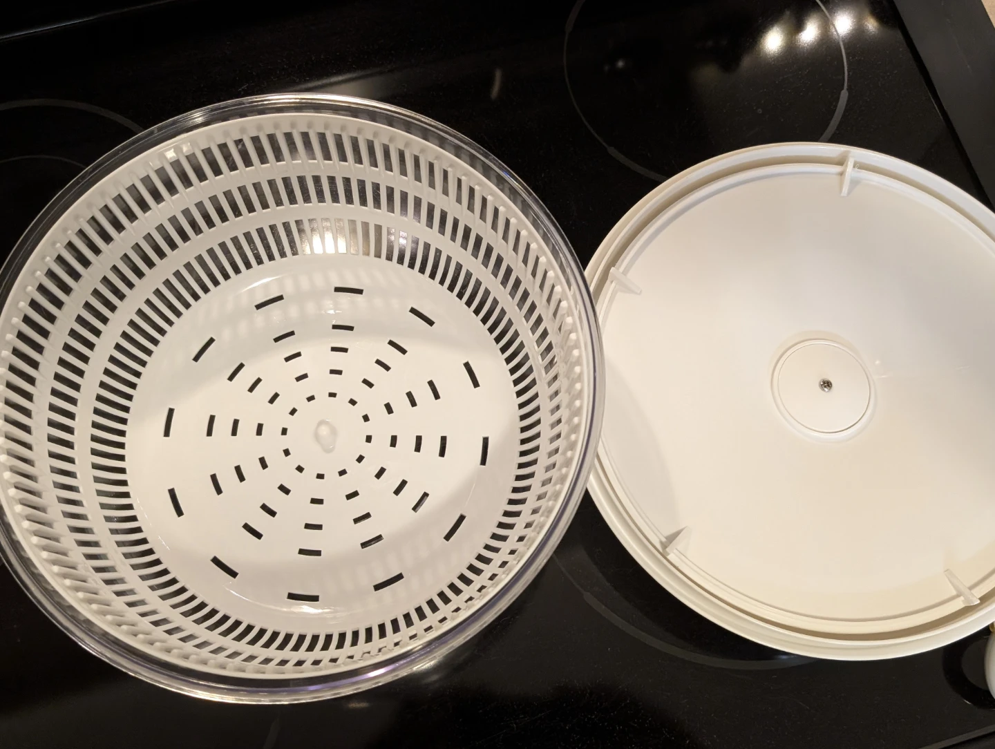 EUC - Fresco Salad Spinner - photo 3