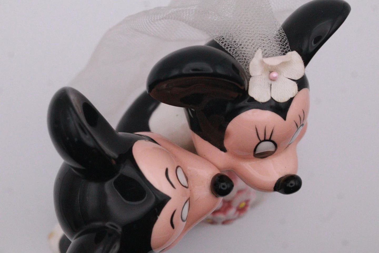 **Vintage** Disney Wedding Mickey and Minnie Mouse Figurine - photo 4