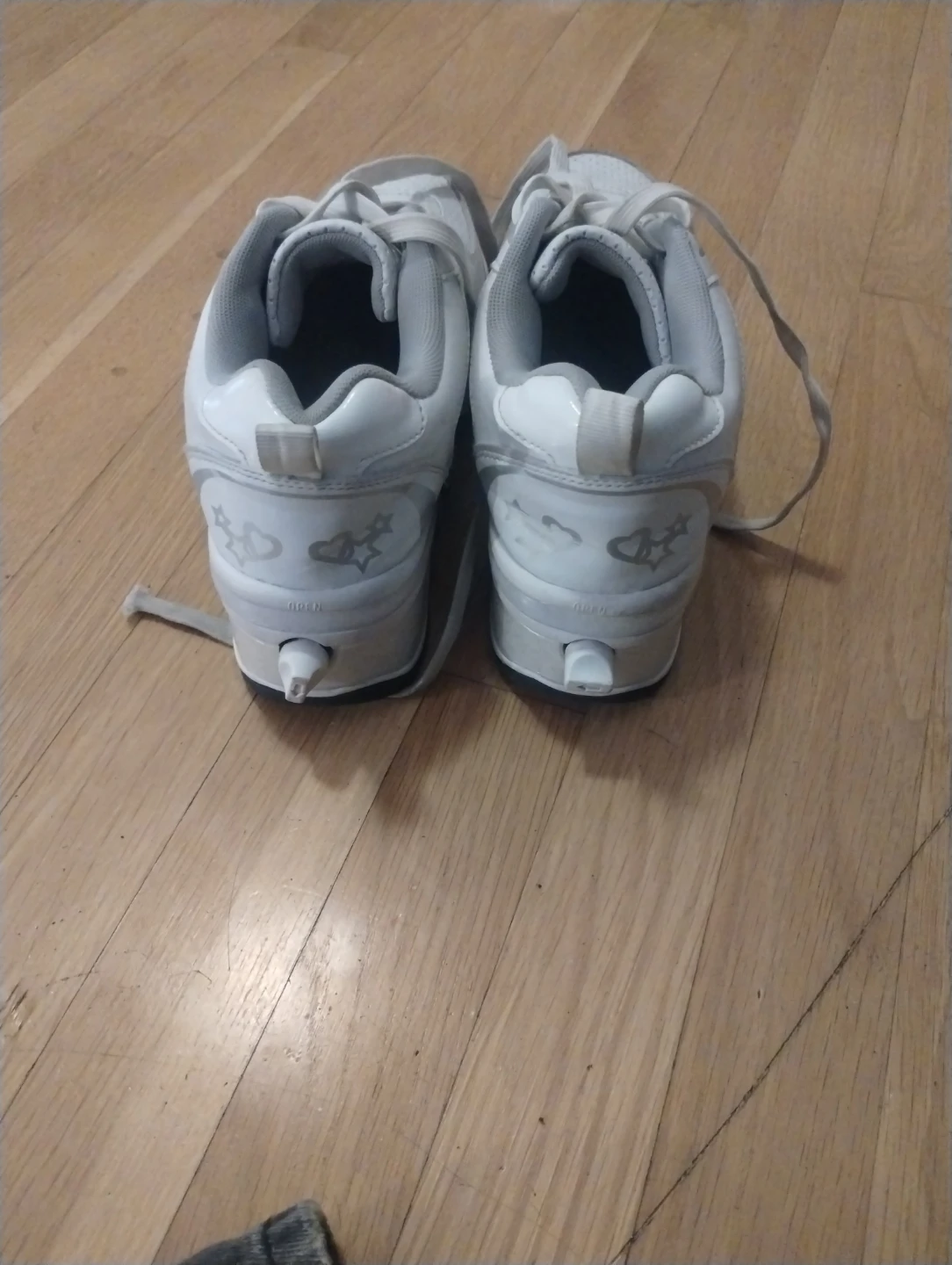 White Roller Shoes - photo 2