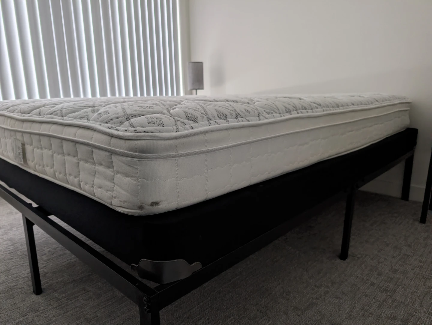 Queen size box spring and mattress - photo 2