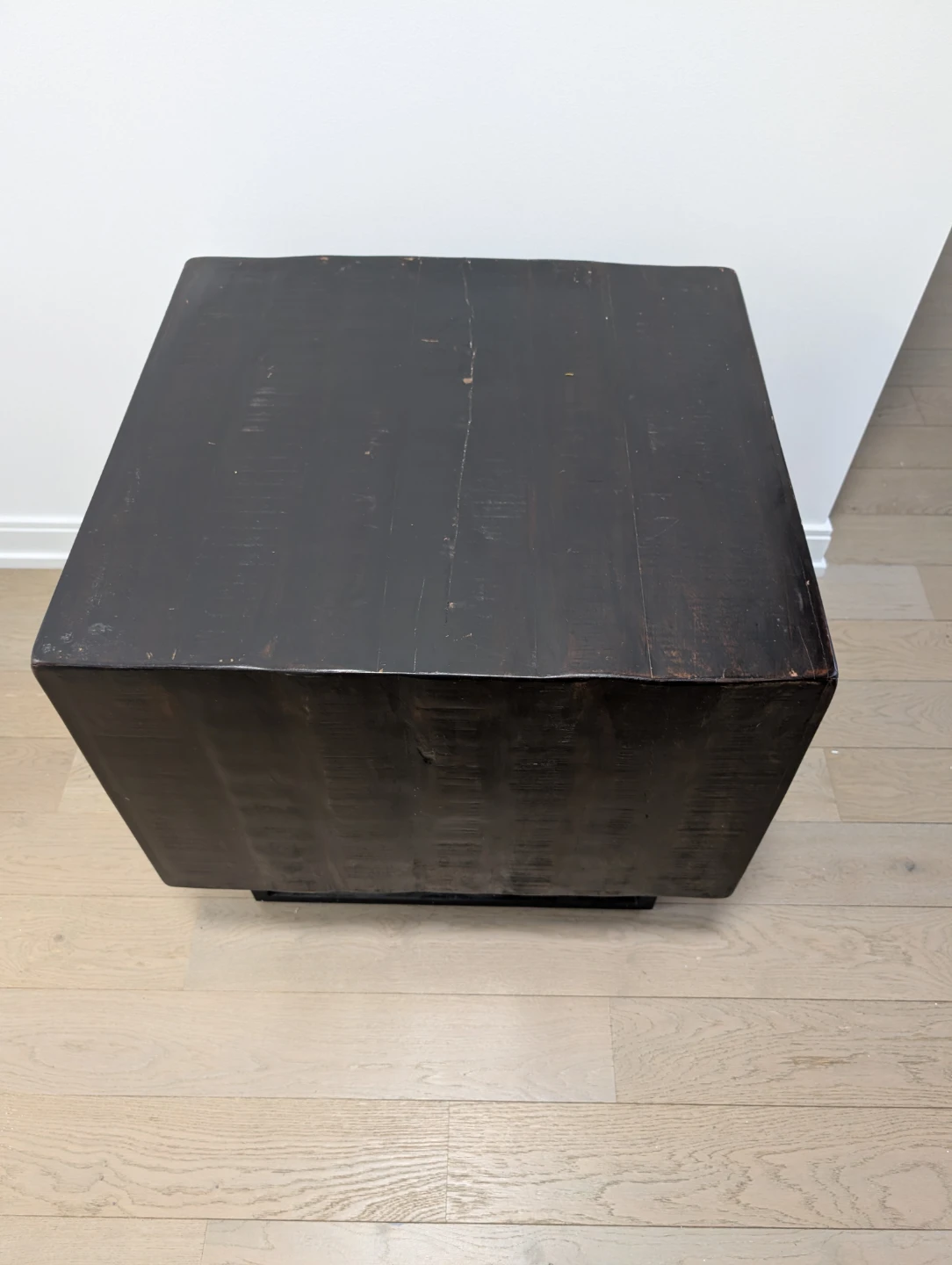 Rustic dark wood side table Ashley Furniture - photo 2