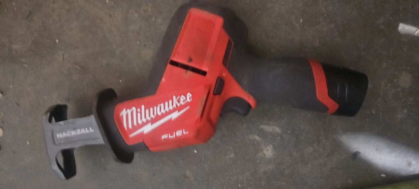 Milwaukee M12 FUEL Hackzall Reciprocating Saw