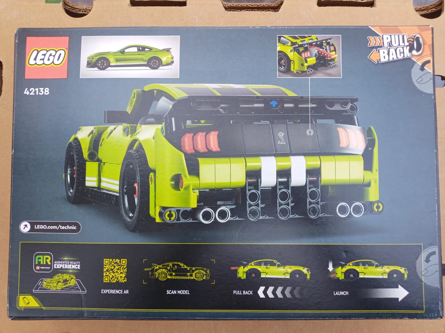 Brand New in box-LEGO Technic Ford Mustang Shelby GT500 - photo 2