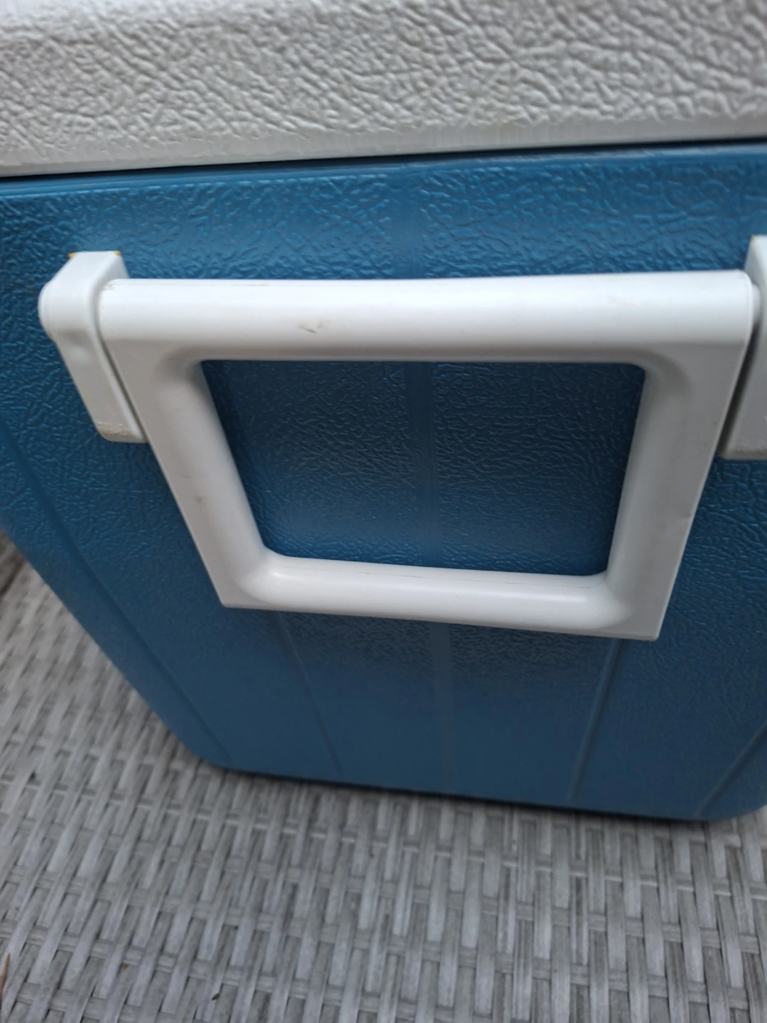 Coleman Chiller 48-Quart Chest Cooler - photo 4