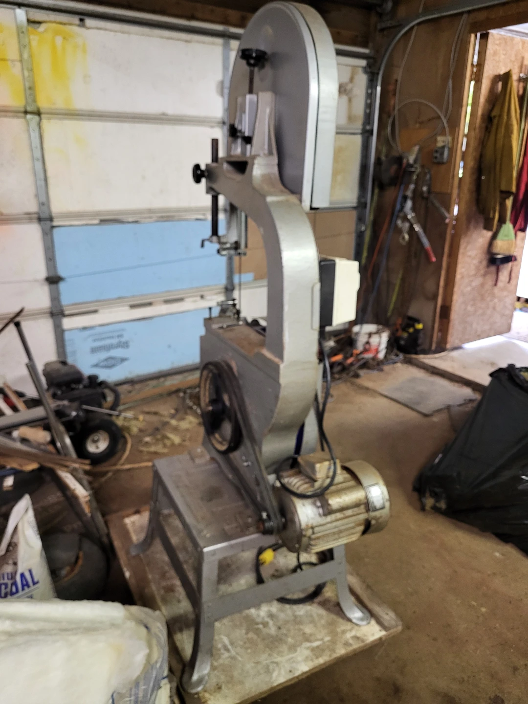 Busy Bee 18" Heavy Duty Band Saw - photo 3