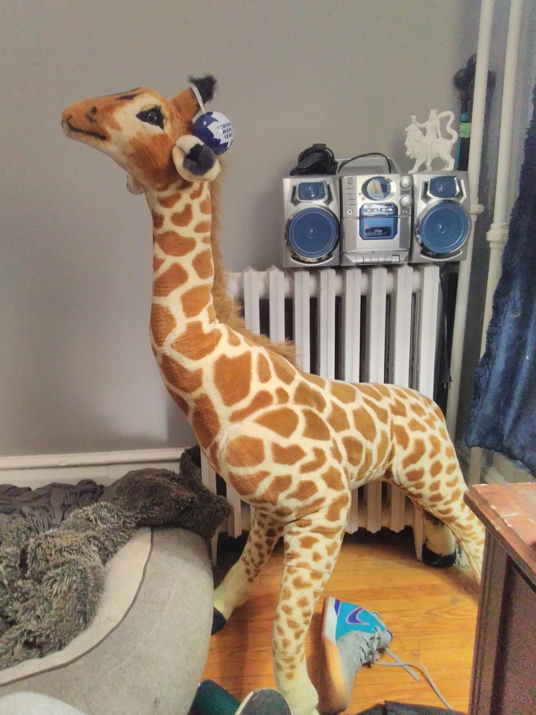 Large Plush Giraffe Toy - photo 2