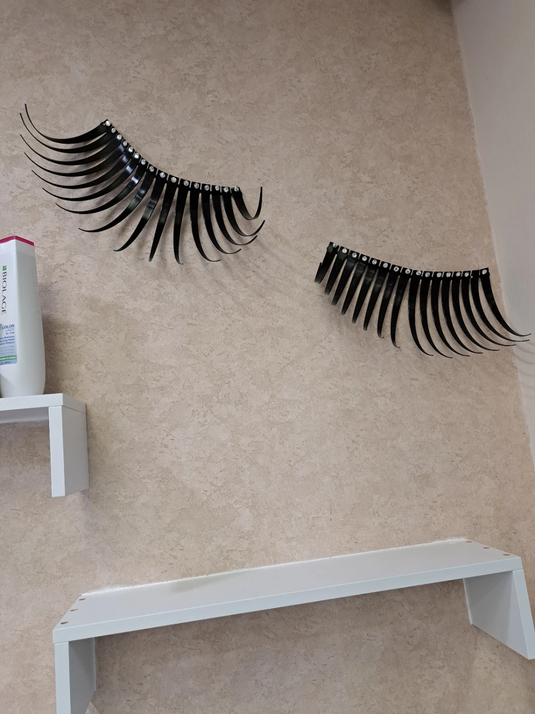 Decorative Wall Eyelash Decor