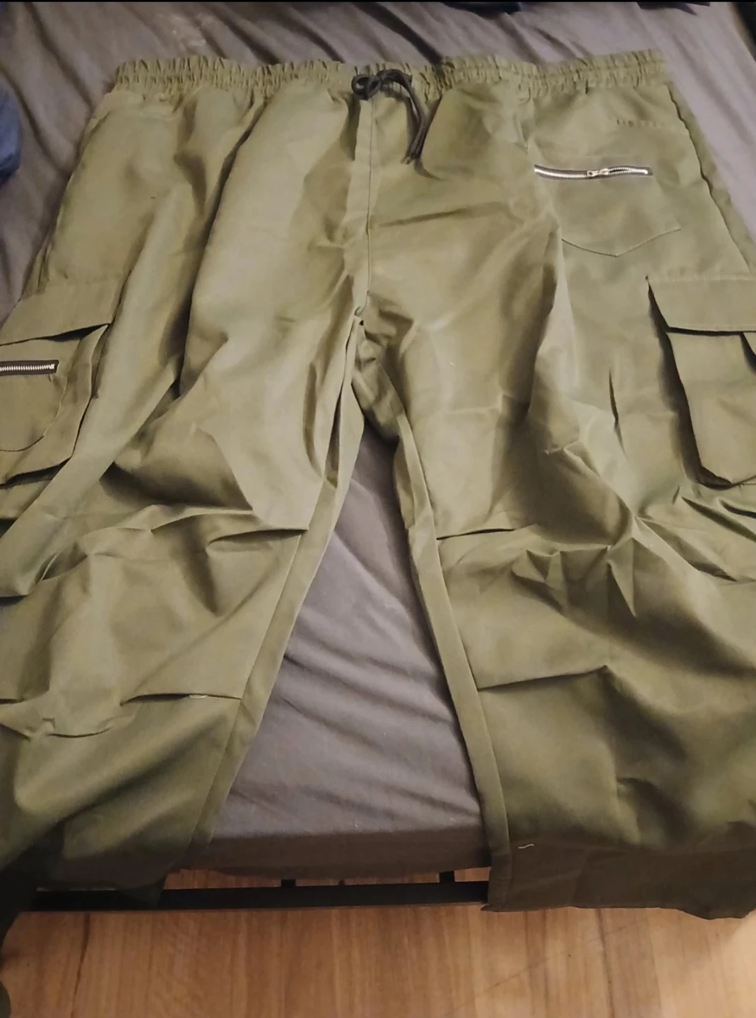 6xl Olive Green Cargo Joggers