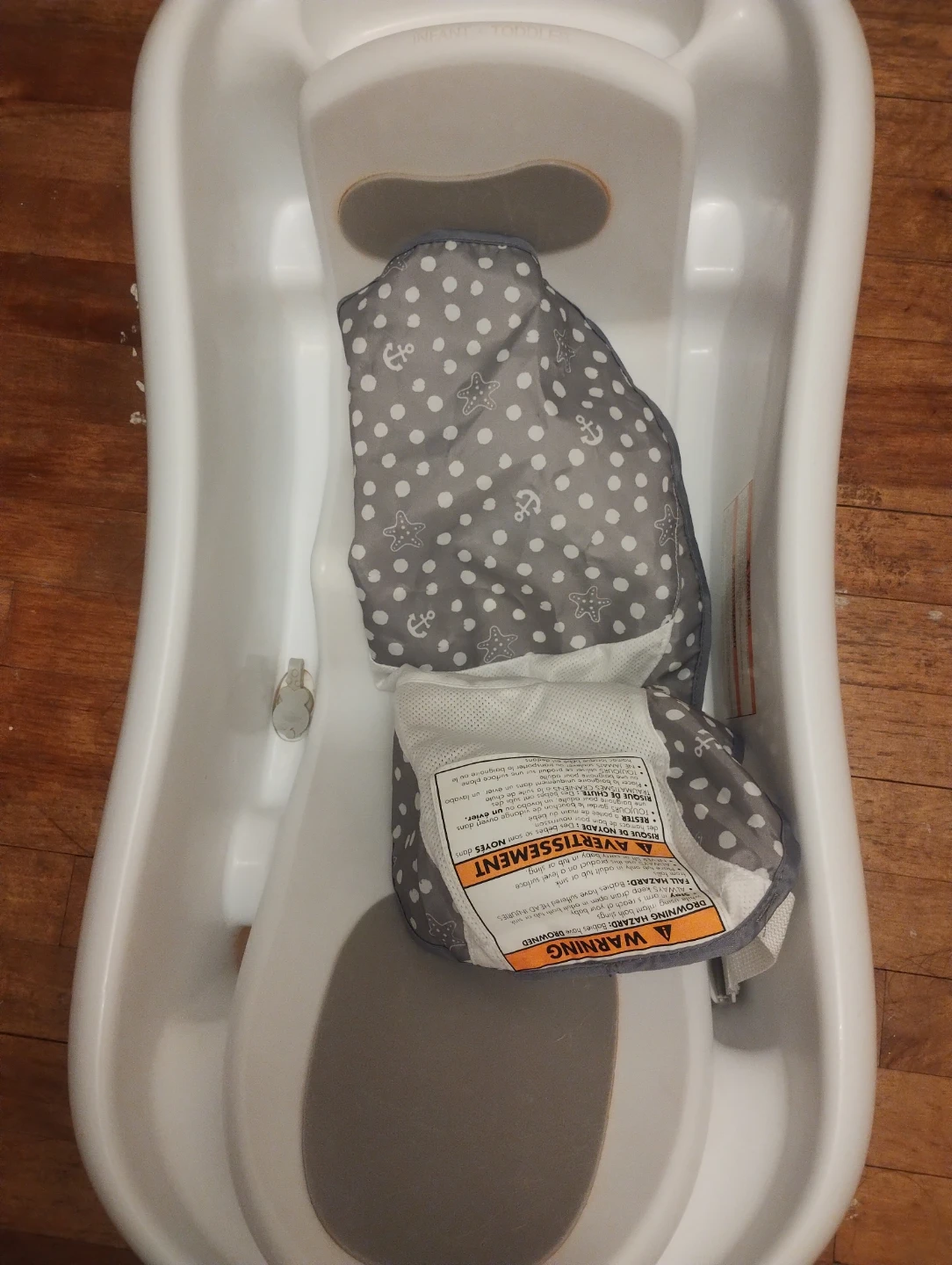 Infant-to-Toddler Baby Bathtub with Kids support - photo 5