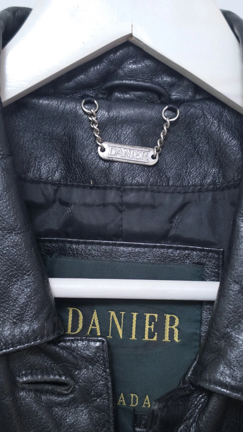 Danier Black Leather Jacket - photo 3