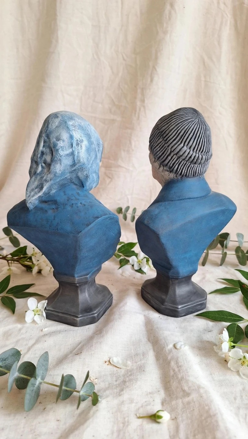 Vintage Hand-Painted Old Couple Busts - photo 3