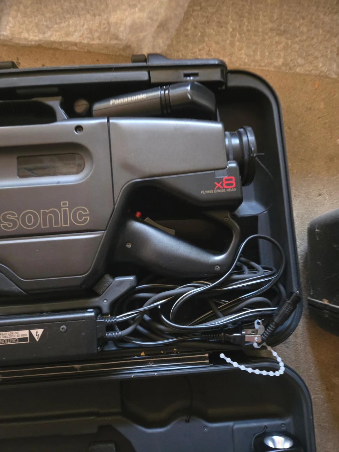 Panasonic OmniMovie VHS Camcorder - photo 2