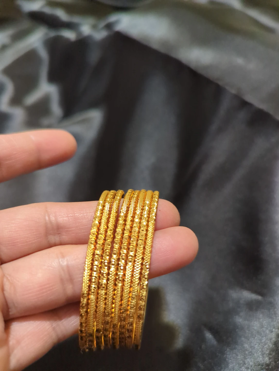Set of 8 Textured Gold Bangles - photo 3