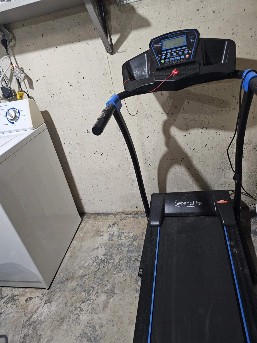 SereneLife Folding Treadmill