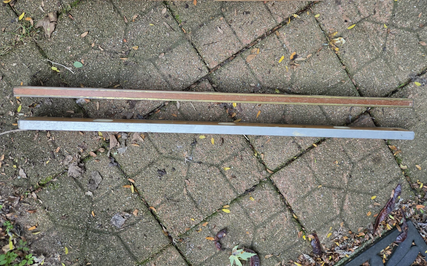 Vintage 48" Wood & Brass Carpenters Level - photo 2