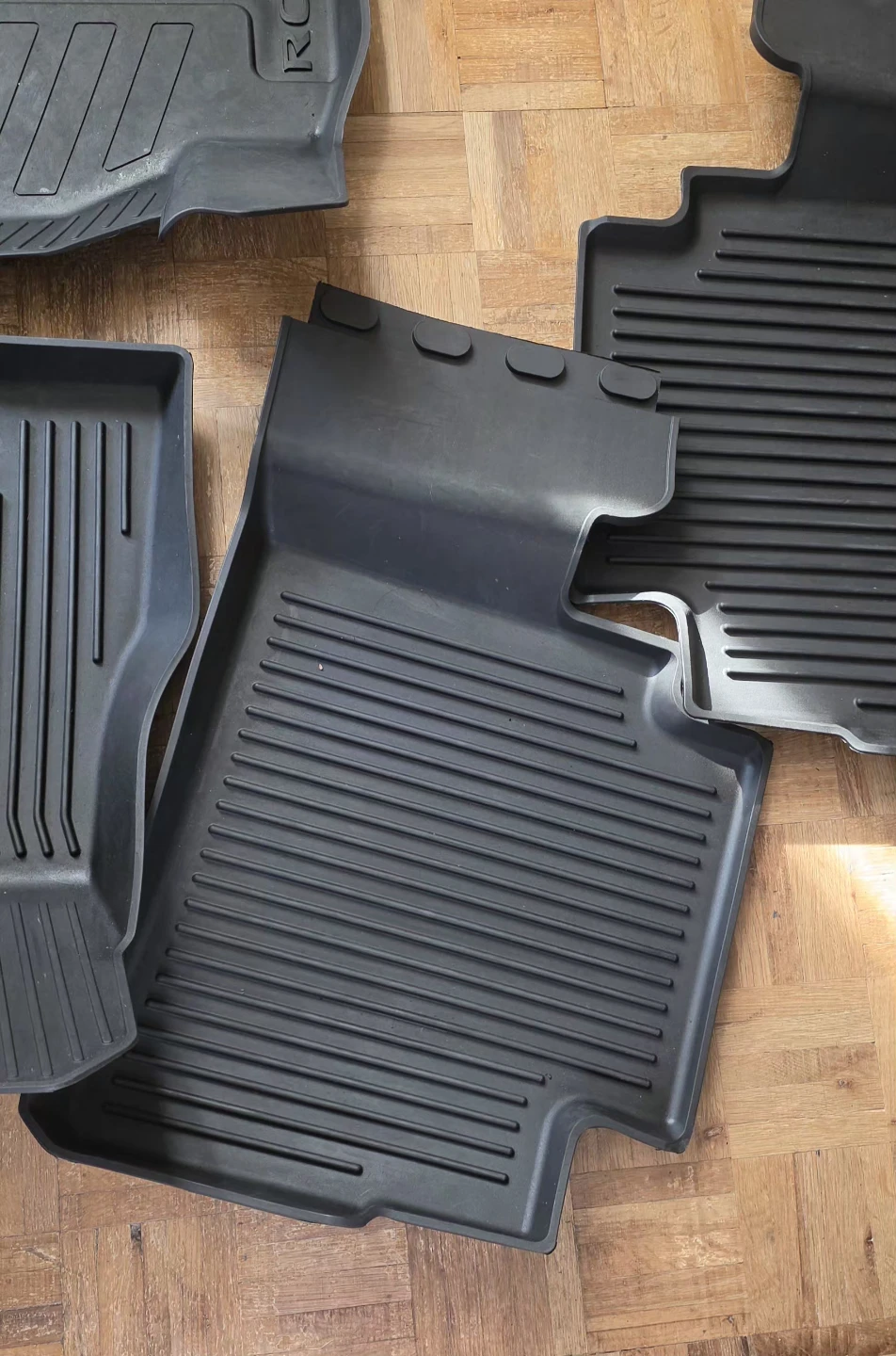 Original Nissan Rogue OEM All-Weather Floor Mats | Like New - photo 5