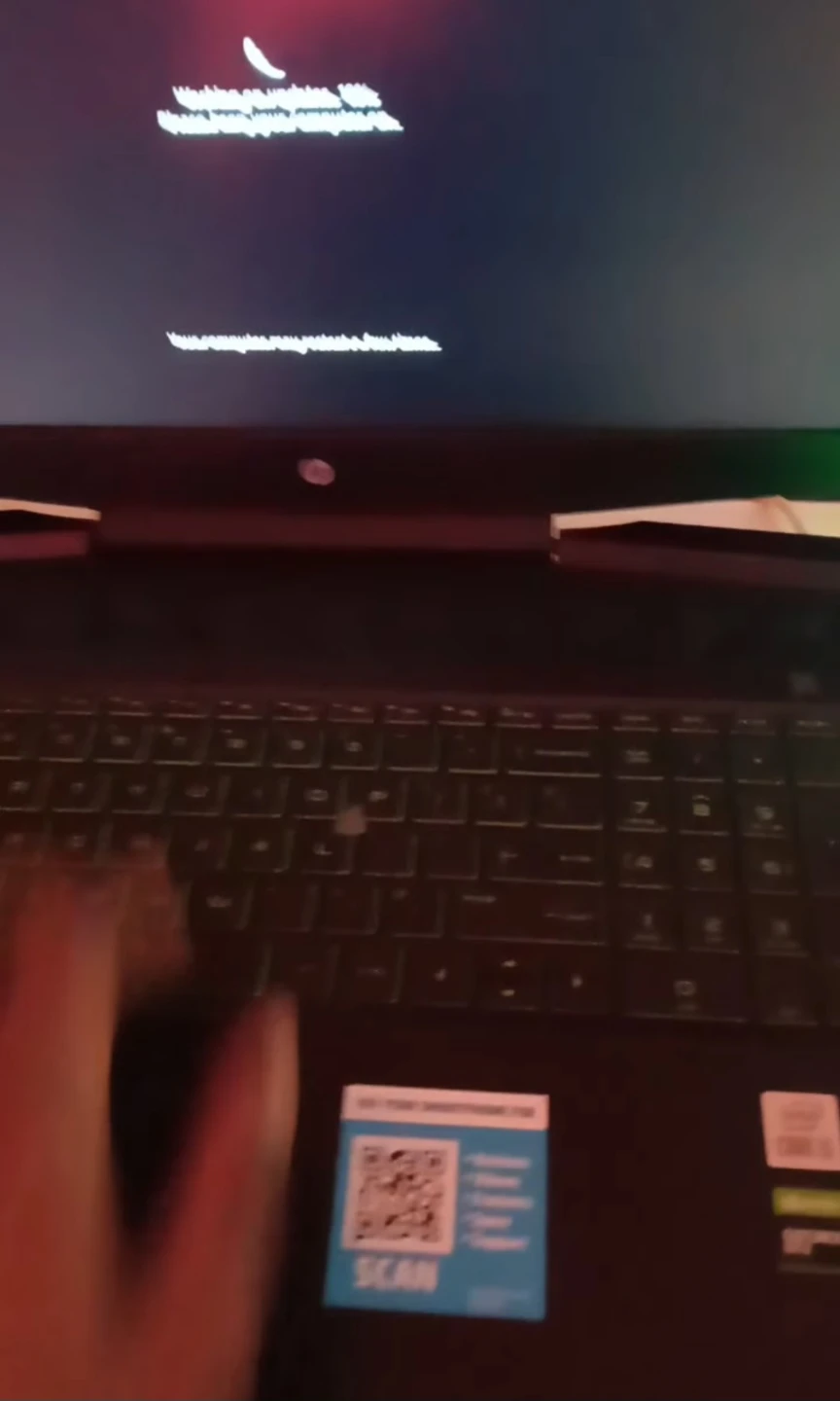 HP Gaming Laptop need 200w charger - photo 2