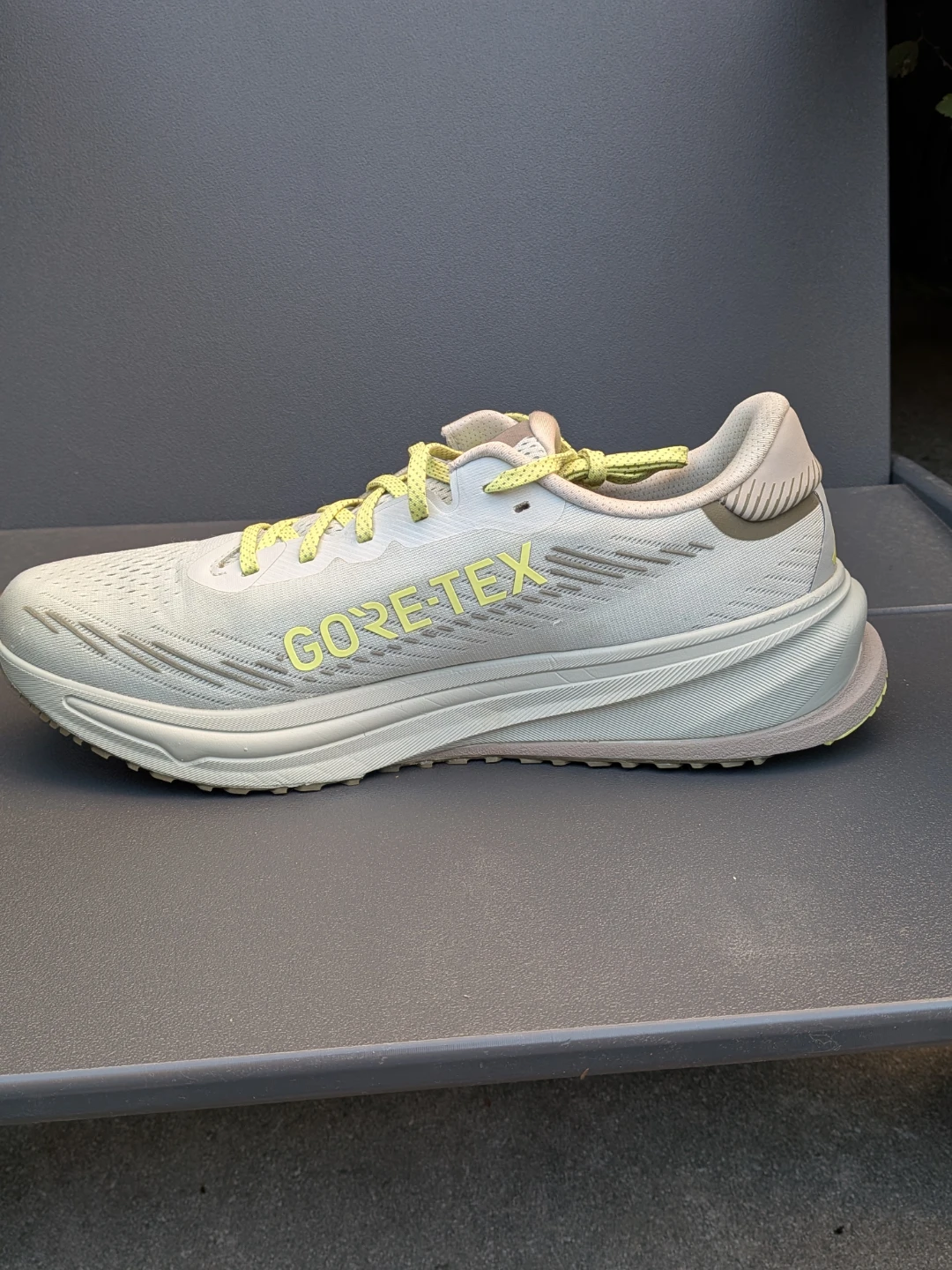 LNIB Adidas Supernova Gore-tex runners