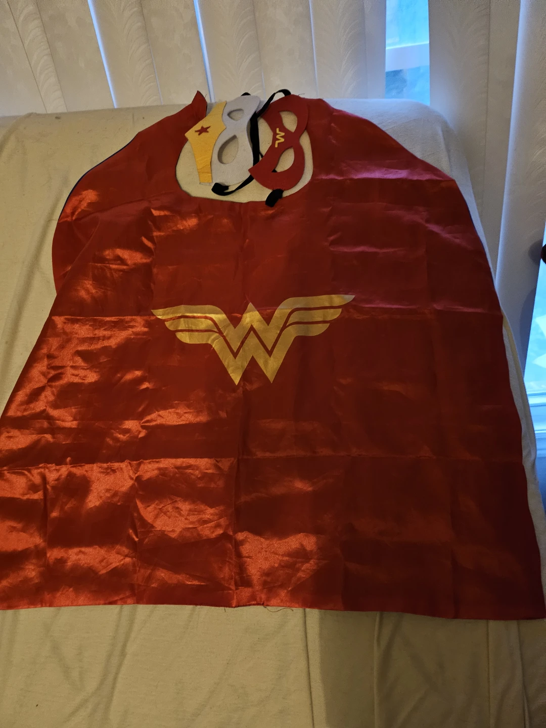 Halloween  kids Woman Cape and Masks Set