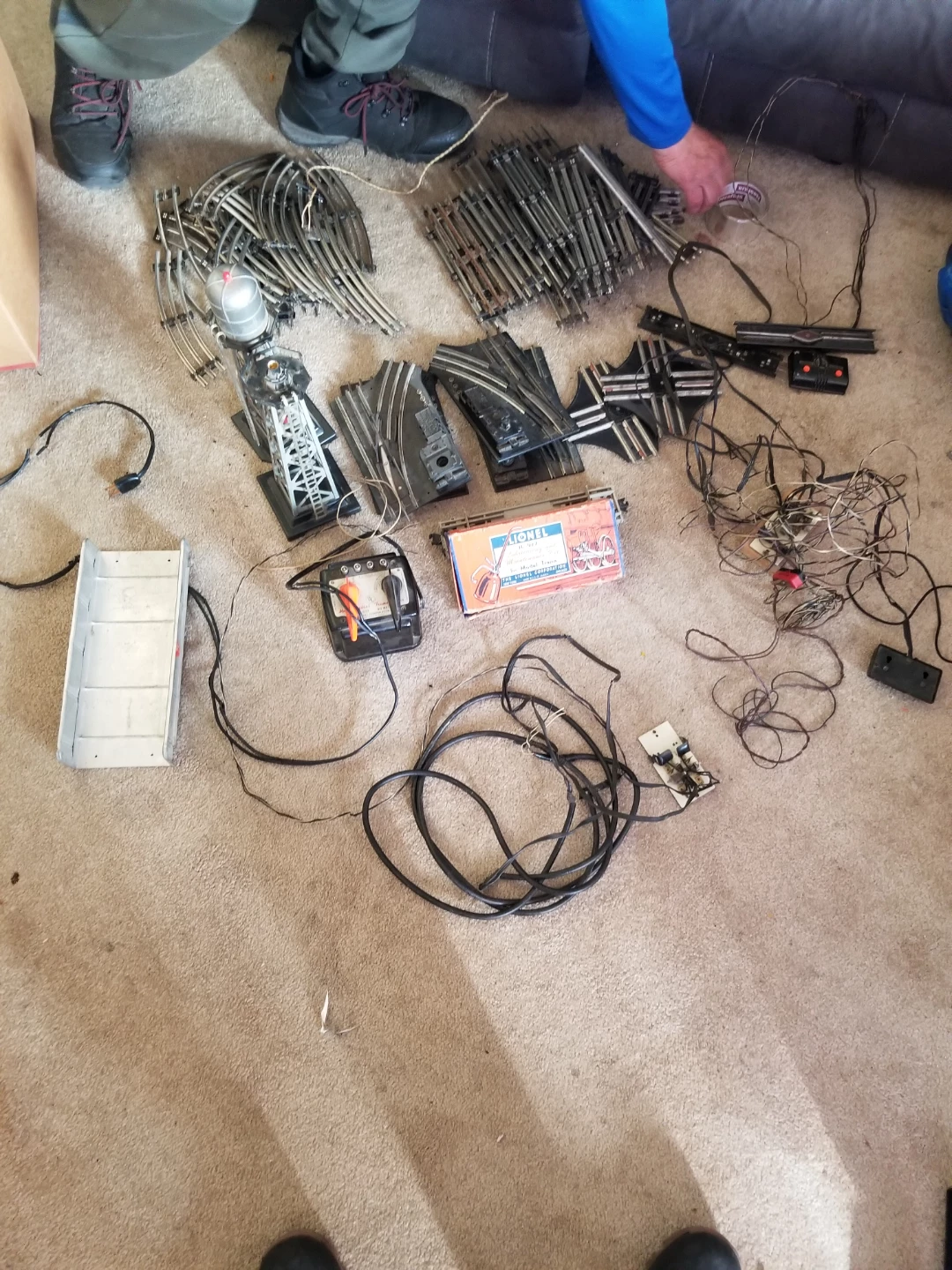Vintage Lionel Model Train Track and Accessory Set