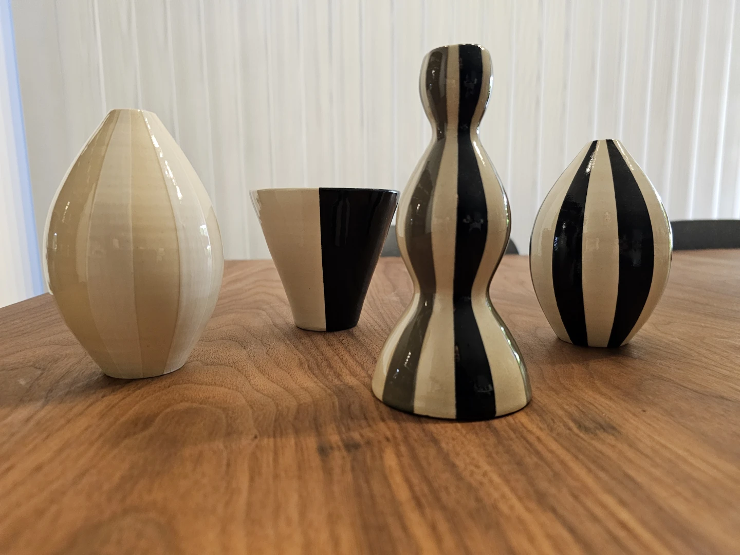 Jonathan Adler Small Ceramic Vases - photo 2