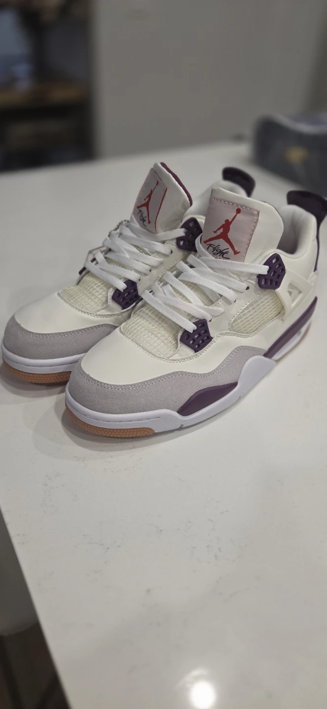 Nike SB x Air Jordan 4 burgundy - photo 4