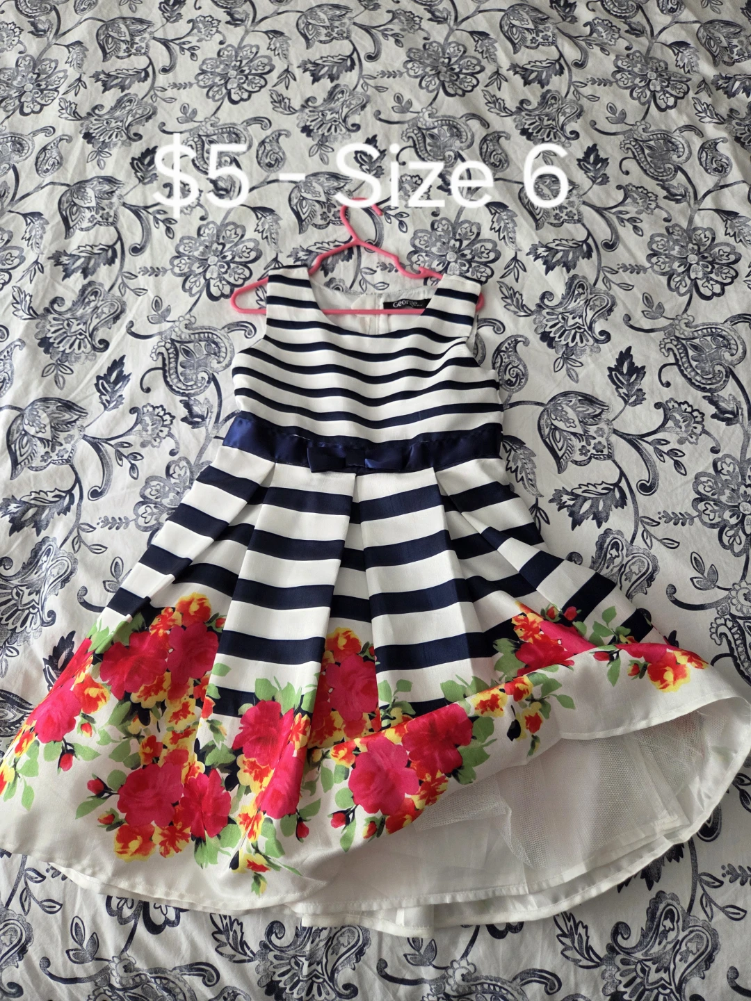 Assorted Girls' Dresses and Top - Size 6/6X - photo 2