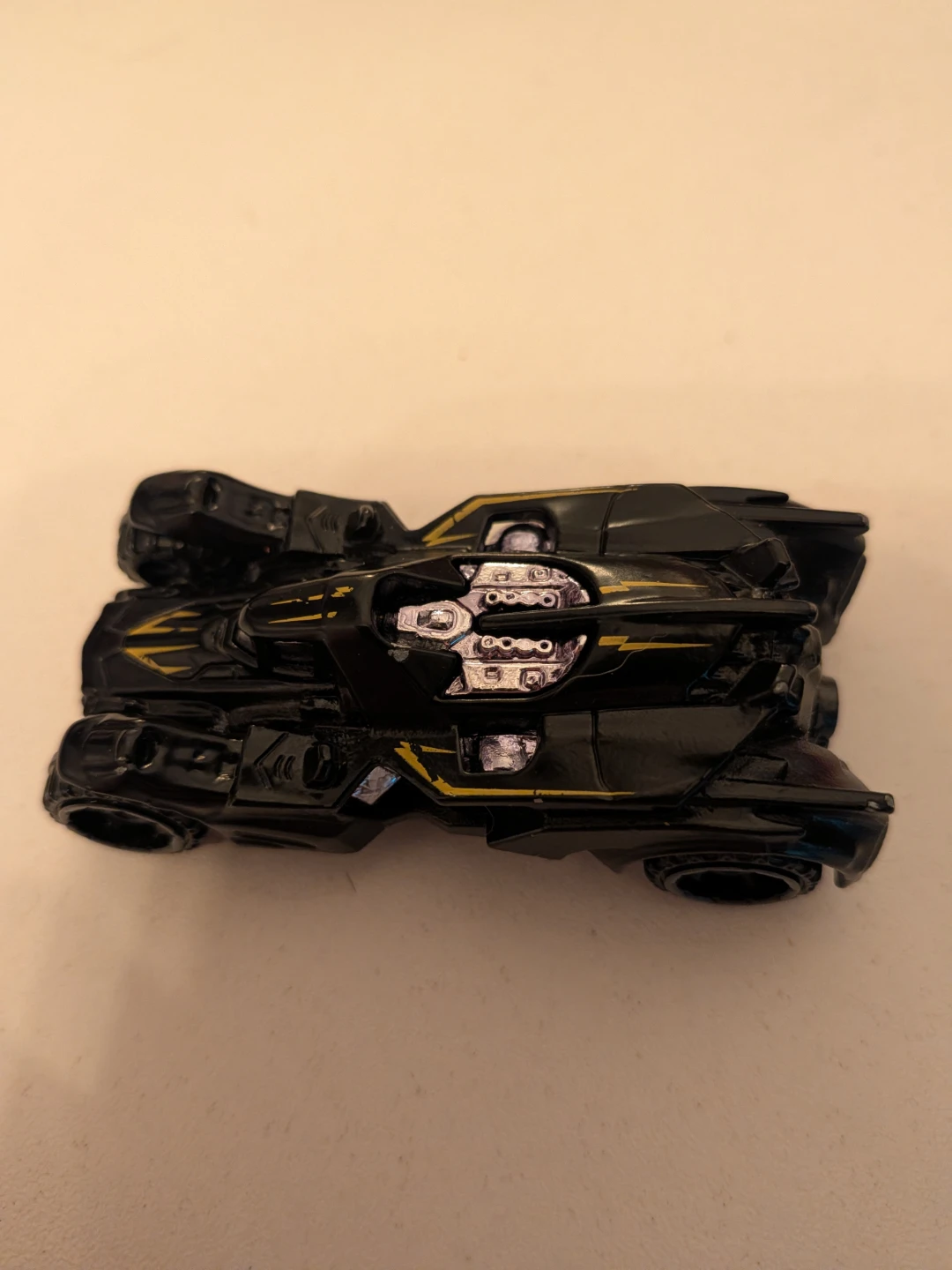 Hot Wheels Batmobile - photo 3
