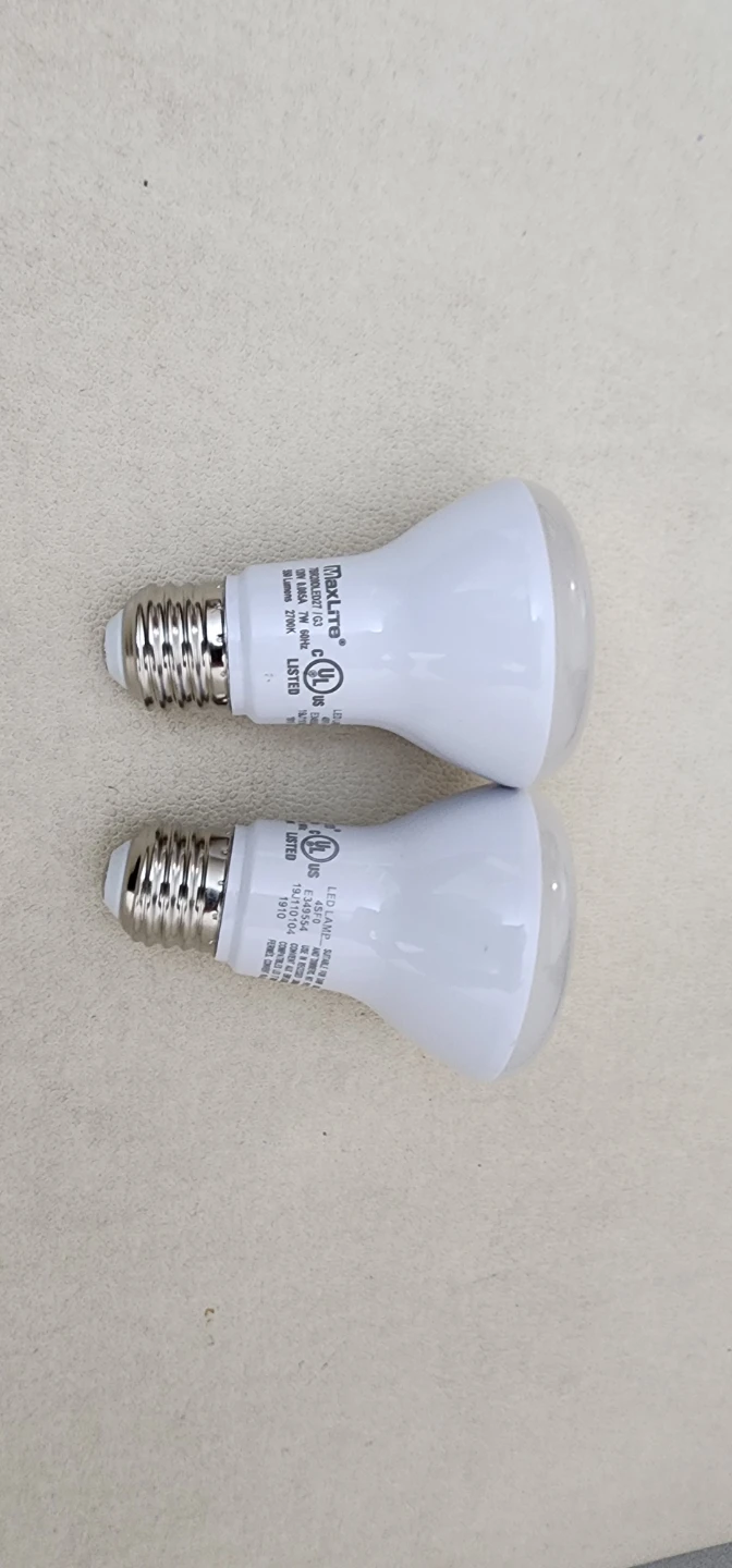2 MaxLite LED Bulbs - photo 3