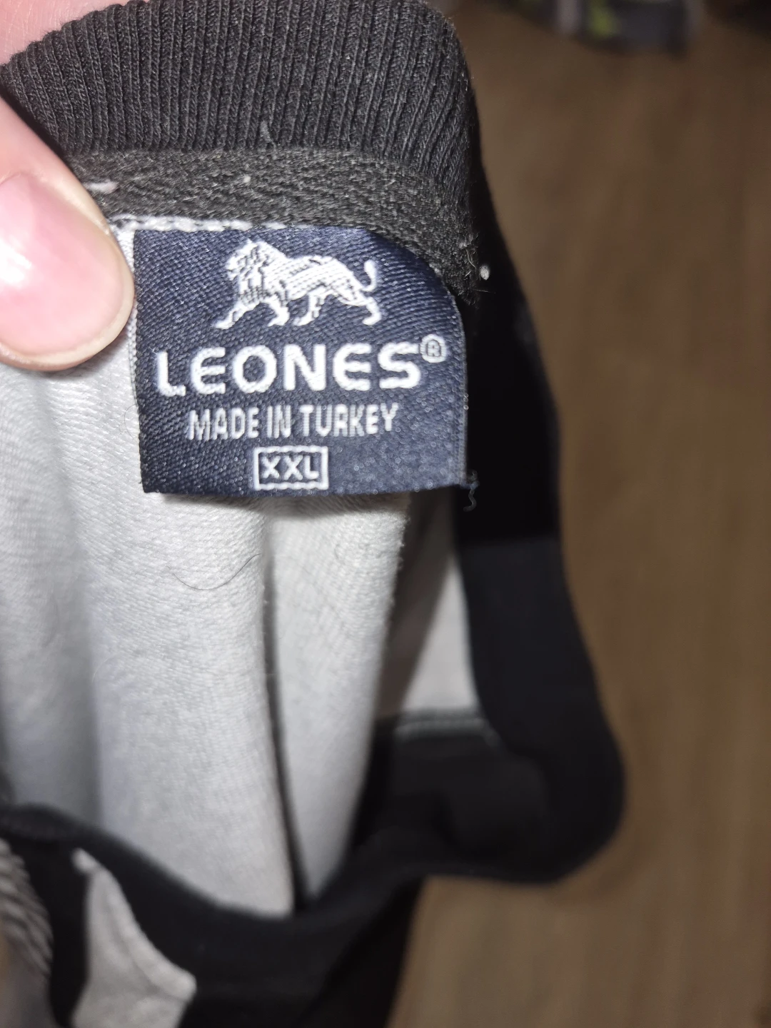 Leones V-Neck Sweatshirt size XXL - photo 2