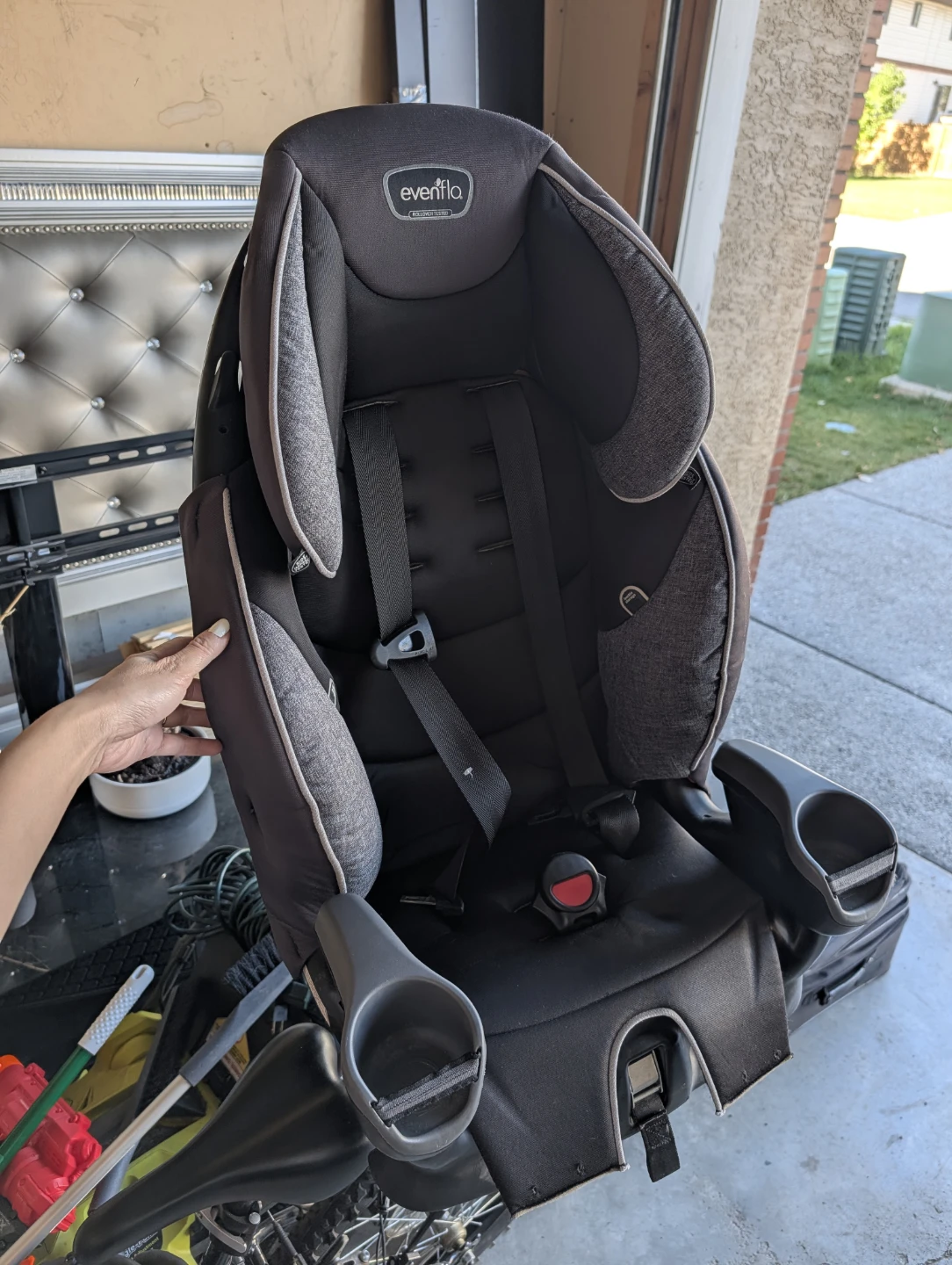 Evenflo Harness Booster Car Seat