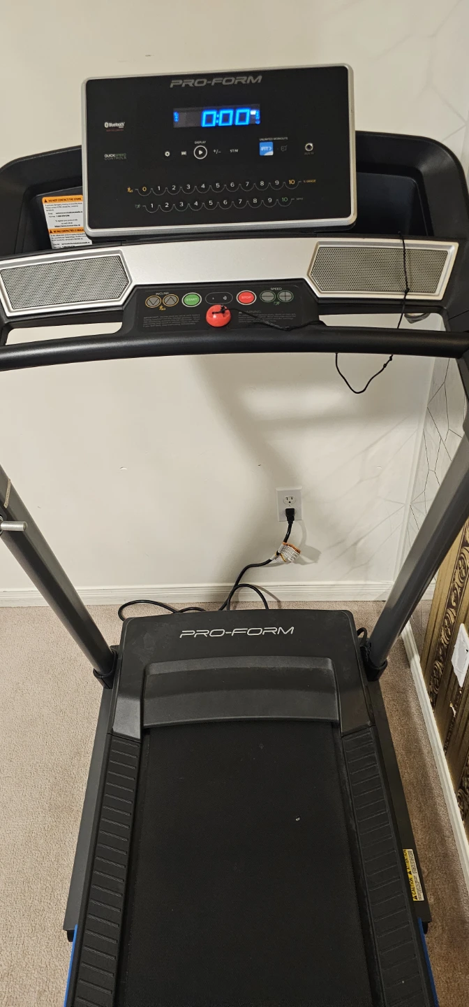 Pro-Form Treadmill - photo 2