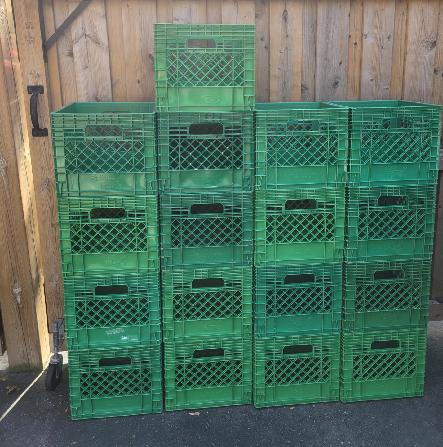 Heavy Duty Stackable Milk Crates