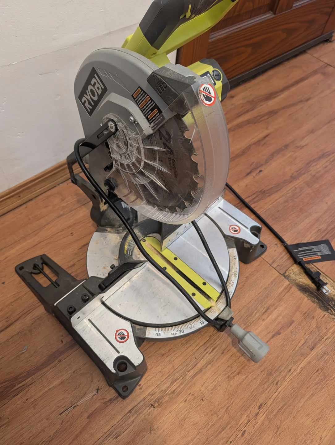 Ryobi Compound Miter Saw