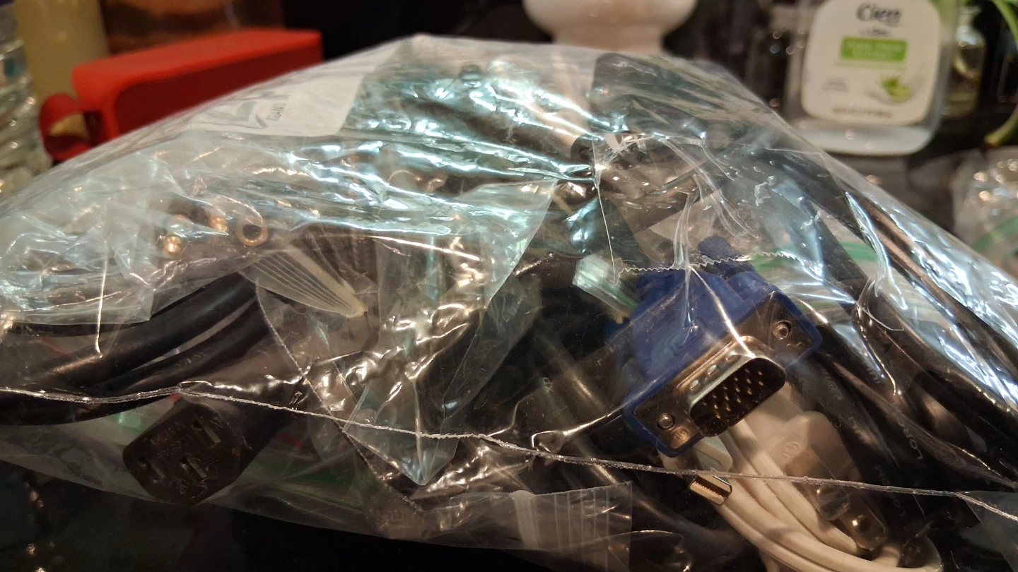 3D Printing Pen and Assorted Cables - photo 4