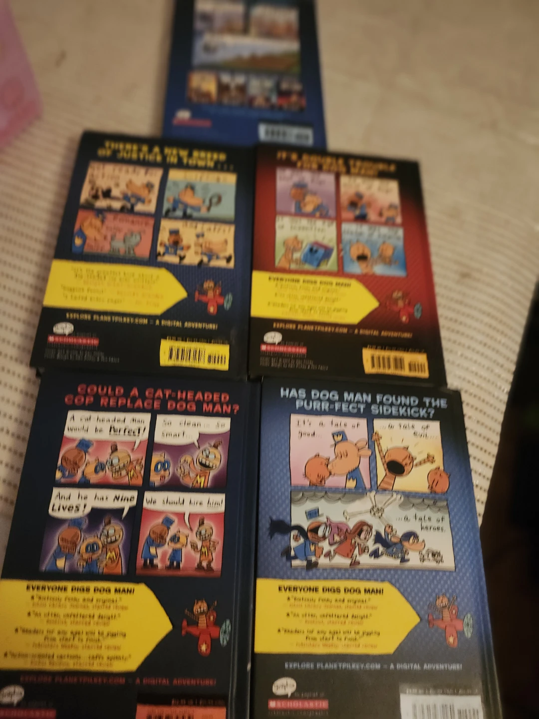 5 Dav Pilkey Graphic Novel Books - photo 3