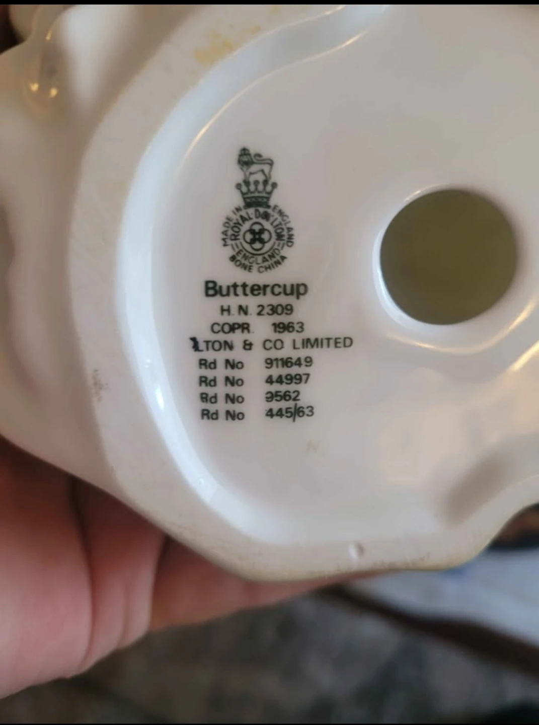 Royal Doulton Buttercup Figurine HN 2309 - photo 3