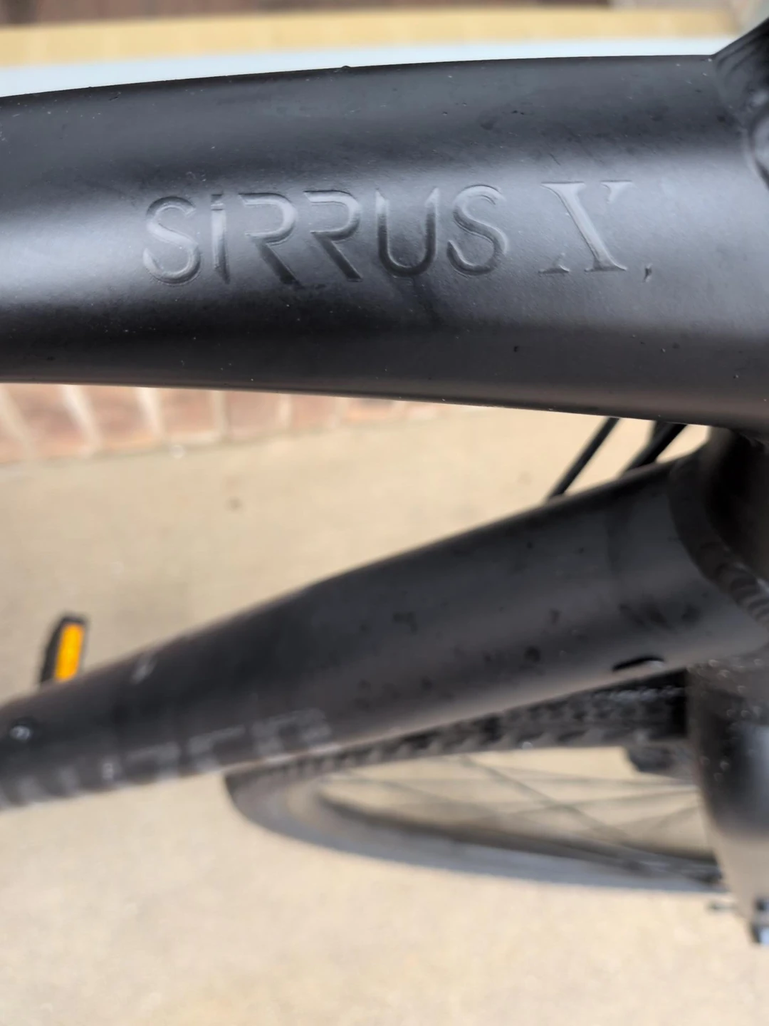 Specialized Sirrus X 2.0 Bicycle - photo 3