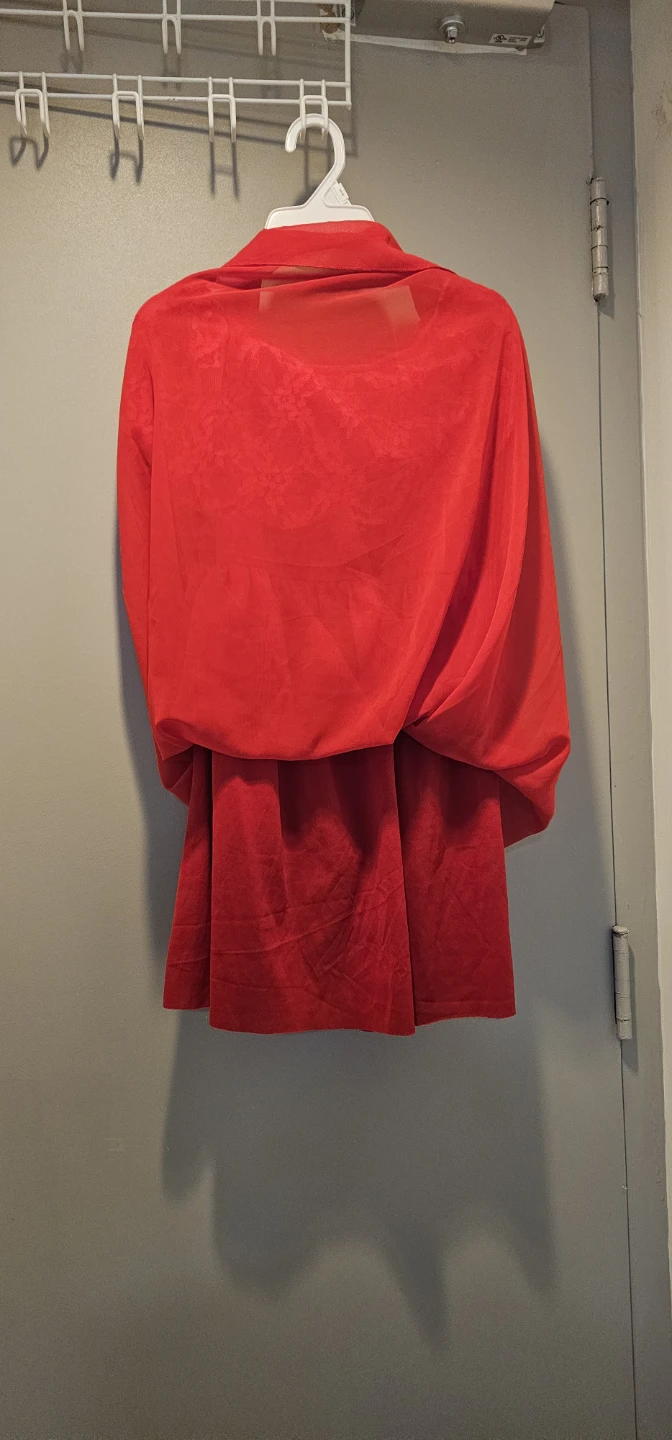 Red lace off-shoulder dress - photo 2