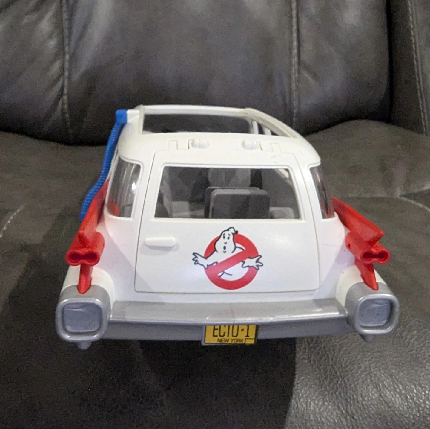Ghostbusters Ecto-1 Toy Car - photo 4