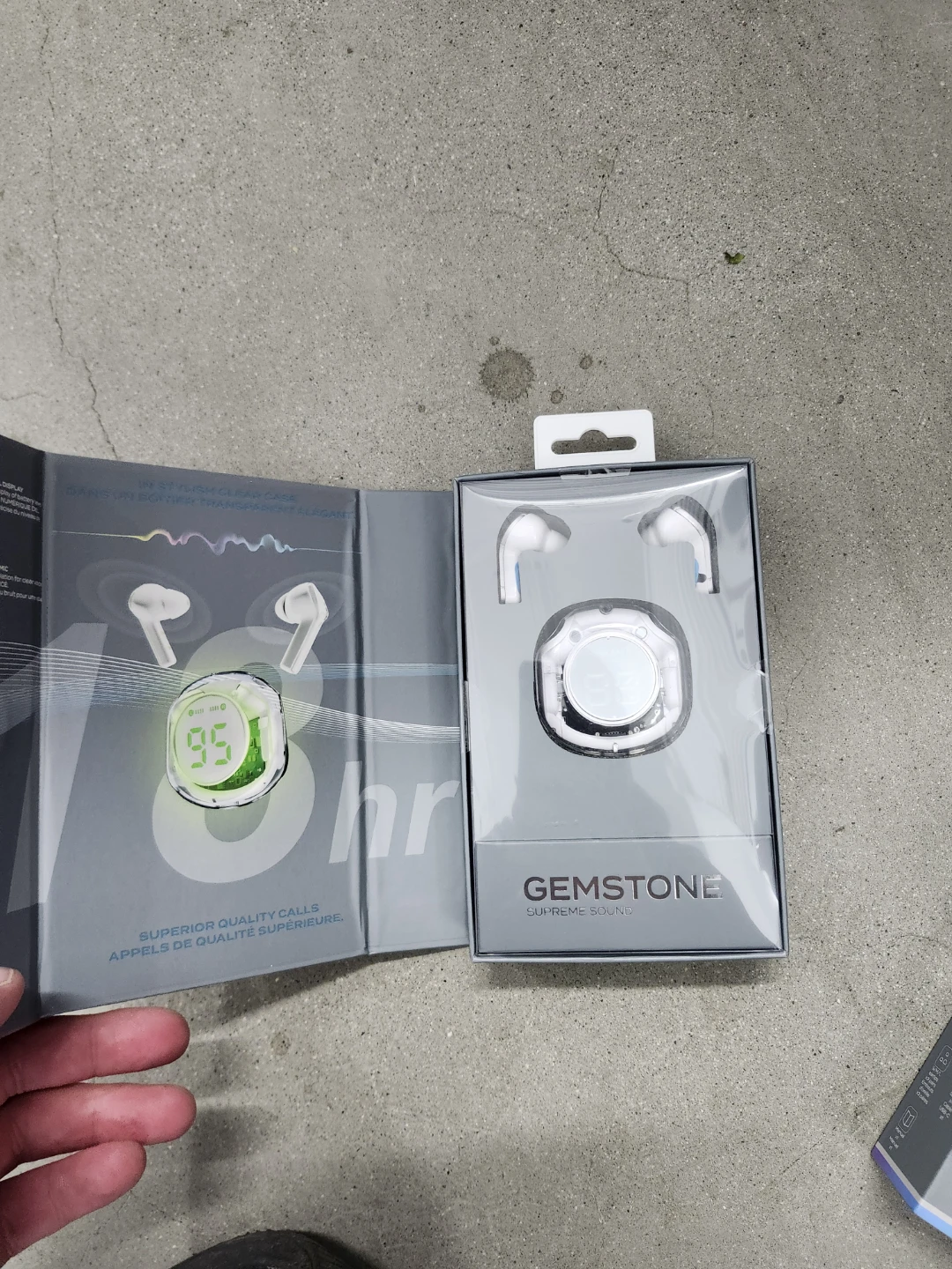 Bluetooth headphones - photo 2