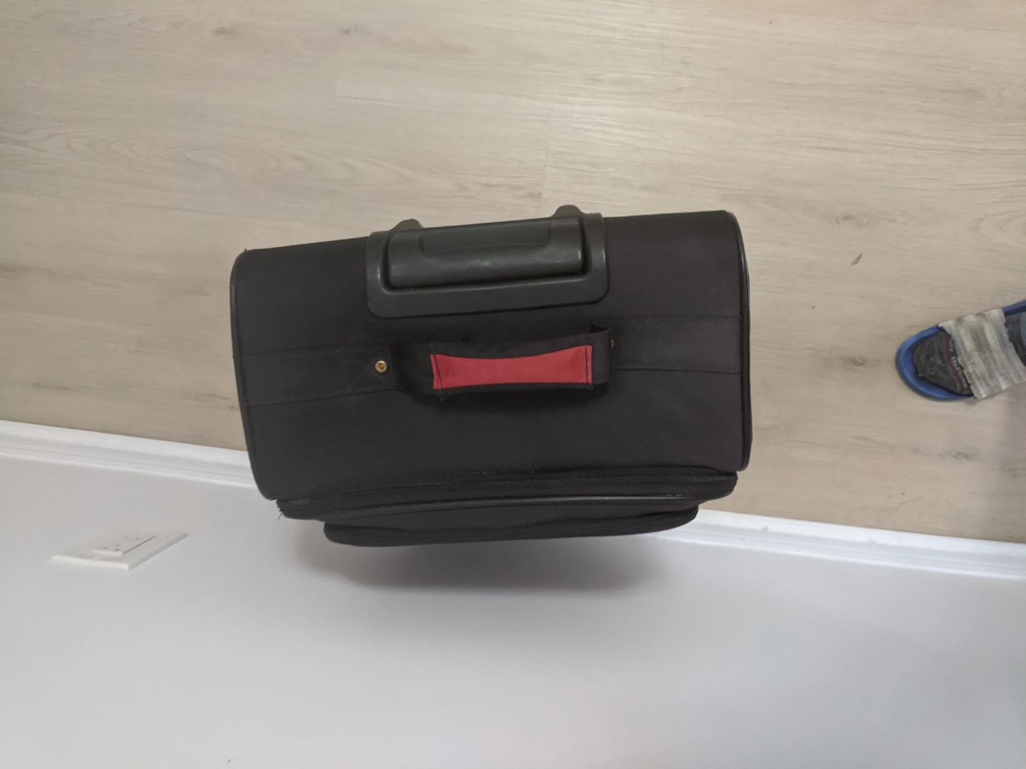Saxoline  rolling suitcase - photo 4
